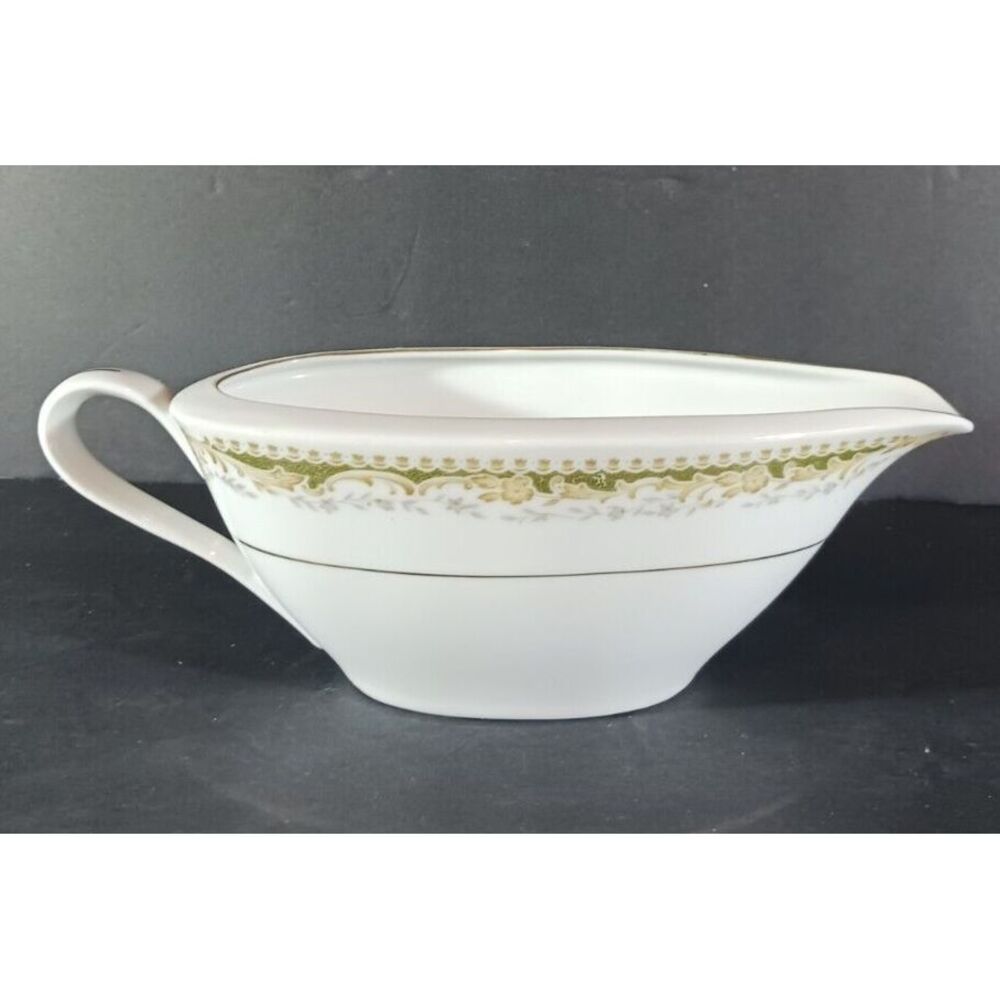 QUEEN ANNE Signature Collection GRAVY BOAT Green Select Fine China